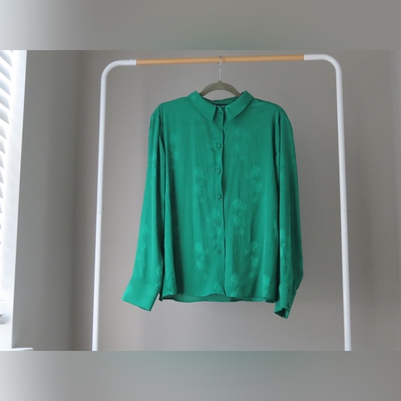 Floral Jacquard Top - Size XL | Elegant & Vibrant - Picture 4 of 5